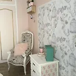 Le Pot Aux Roses Konukevi *