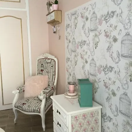 Le Pot Aux Roses בית הארחה *