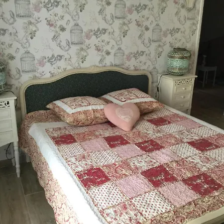 Le Pot Aux Roses Pensión *